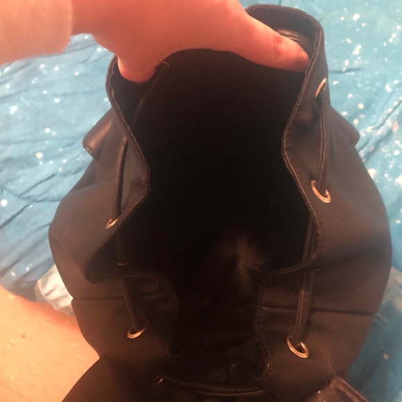 Back pack - Picture 3 of 3